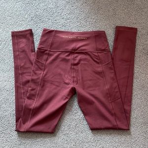 Victoria Secret Incredible Essential High-Rise Pocket Legging - Size 4